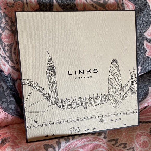 Links London Jewelry Box Logo Etching - Picture 4 of 6